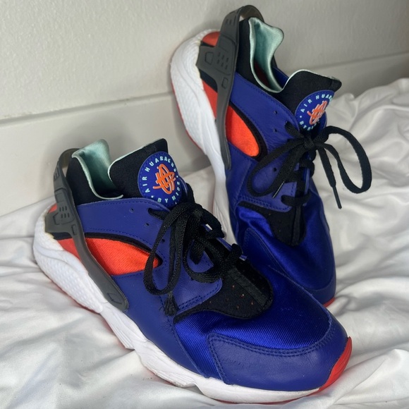 Nike Air Huarache “Swoosh On Tour” Sneakers 👟 | Men’s 10.5 - Picture 1 of 7